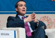MEF: No es posible reducir impuestos como prometen algunos candidatos