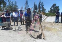 ALCALDE PARTICIPO EN LA COLACION DE LA PRIMERA PIEDRA DE CAMPO DEPORTIVO Y ESPACIOS RECRATIVOS DEL BARRIO AZUL DE CALACOA
