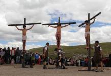 PUNO: LOS PUEBLOS ALTIPLÃNICOS REMEMORAN LA SEMANA SANTA