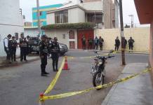TACNA: UBICAN MOTOCICLETA QUE SERÃA DE PISTOLEROS QUE ROBARON EN CASINO CÃ‰NTRICO