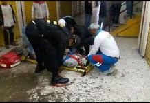 TACNA: DOS OBREROS QUEDARON GRAVAMENTE HERIDOS AL CAER DESDE UN TERCER PISO
