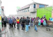 PUNO: POBLADORES DE LA RINCONADA ENFRENTAN DELINCUENTES CON DINAMITA