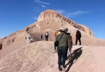 UNIVERSITARIOS ORGANIZAN CAMINATA AL ENIGMÃTICO CERRO BAÃšL