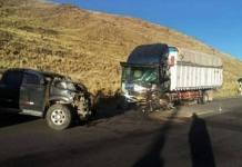 PUNO: ALCALDE QUEDA HERIDO Y CHOFER FALLECE EN CHOQUE FRONTAL
