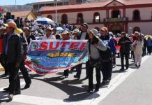 PUNO: CANCELAN DESFILE CÃVICO ESCOLAR POR HUELGAS