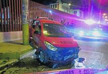 AREQUIPA: MADRE DEL CONDUCTOR FALLECE, LUEGO DE CHOCAR EL AUTO