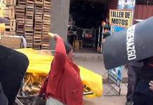 PUNO: DESALOJAN A VENDEDORES DE LOS ALREDEDORES DEL MERCADO LAS MERCEDES
