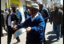 PUNO: DOCENTES MARCHAN PORTANDO OLLAS COMO MEDIDA DE PROTESTA