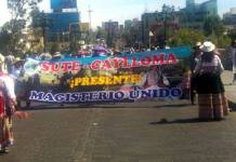 AREQUIPA: DOCENTES DE CAYLLOMA BLOQUEARON CARRETERA AL VALLE DEL COLCA