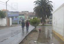 TACNA: INTENSA LLOVIZNA SOPORTA LA CIUDAD