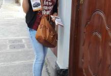 MOQUEGUA: TRABAJADORES DE ADMINISTRACIÃ“N TRIBUTARIA BRINDAN INFORMACIÃ“N PUERTA A PUERTA