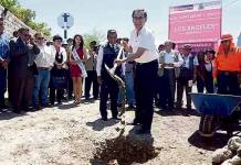 MARTÃN VIZCARRA PIDE QUE DIALOGUEN GOBERNADORES DE AREQUIPA Y MOQUEGUA POR EL AGUA