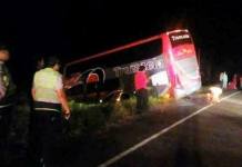 PUNO: DELINCUENTES ASALTAN CINCO BUSES EN A VÃA MALDONADO - JULIACA