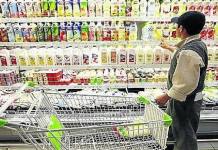 PUNO: PROFESIONALES DE LA NUTRICIÃ“N PROTESTAN CONTRA ETIQUETADO DE ALIMENTOS PROCESADOS