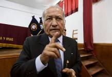 MOQUEGUA: GOBERNADOR ADMITE ERRORES EN SU GESTIÃ“N