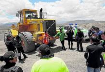 PUNO: DENUNCIARÃN PENALMENTE A EXTRACTORES DE ARENA DEL RÃO AYAVIRI