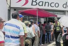 AREQUIPA: ROBAN 20 MIL SOLES A MUJER CUANDO SALÃA DEL BANCO DE LA NACIÃ“N