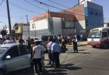 TACNA: BUS LLENO DE PASAJEROS PARTICIPA EN CHOQUE MÃšLTIPLE CON HERIDOS