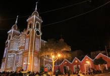 MOQUEGUA: CATEDRAL LUCE HERMOSA POR FIESTAS DE NAVIDAD Y AÃ‘O NUEVO