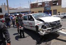 MOQUEGUA: CHOQUE DEJA DAÃ‘OS MATERIALES EN PARQUE 