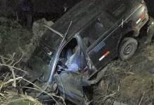 MOQUEGUA: COLECTIVO DESPISTA Y CAE A CANAL DE REGADÃO EN EL VALLE BAJO