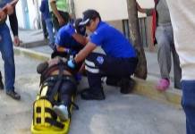 AREQUIPA: MADRE DE FAMILIA SE FRACTURA EL TOBILLO POR CAER EN RESTOS DE CONSTRUCCIÃ“N