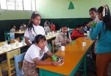 MOQUEGUA: MINISTERIO VERIFICÓ LA ENTREGA DE ALIMENTOS EN COLEGIOS