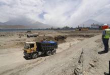 AREQUIPA: TRABAJADORES DE CONSTRUCCIÃ“N CIVIL PARALIZAN OBRA DE HOSPITAL MARITZA CAMPOS