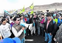 AREQUIPA: GOBERNADOR ELMER CÃCERES PERDIÃ“ LOS PAPELES EN LA JOYA