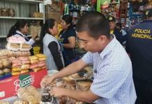 TACNA: ESCOLARES SE INTOXICAN CON QUEQUES MALOGRADOS