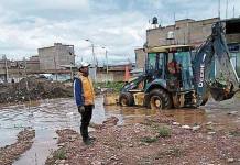 PUNO: CALLES DE SAN MIGUEL SE INUNDAN POR INTENSAS LLUVIAS