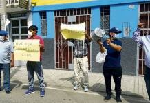MOQUEGUA: OBREROS RECUERDAN EL DÃA DEL TRABAJO CON CACEROLAZO