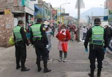 AREQUIPA: POLICÍA EXPUSO A EFECTIVOS AL NO DOTAR CON MASCARILLAS N95