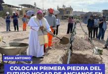 COLOCAN PRIMERA PIEDRA DEL FUTURO HOGAR DE ANCIANOS EN SAN ANTONIO